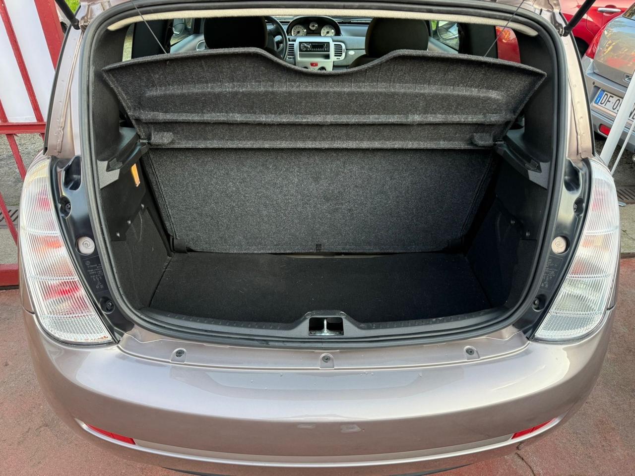 Lancia Ypsilon 1.2 Versus