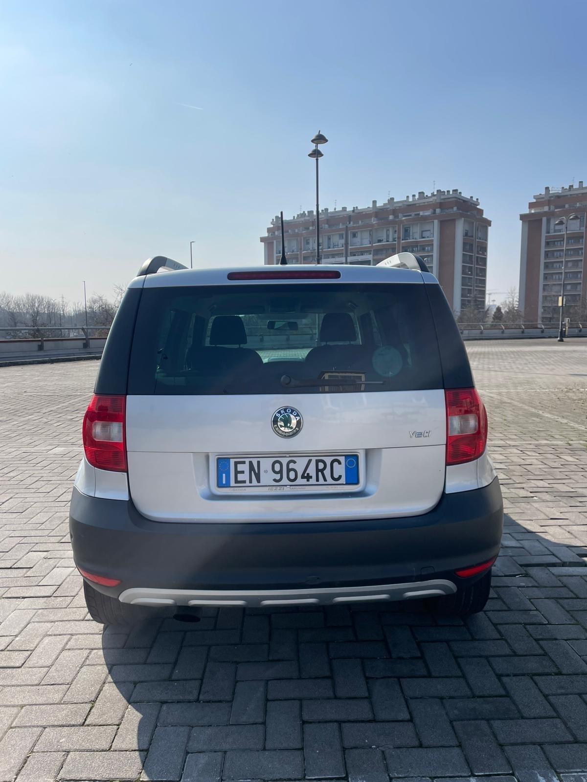 Skoda Yeti 1.2 TSI GANCIO TRAINO UNI.PRO 12 MESI GARANZIA