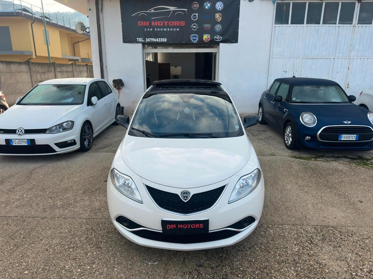 Lancia Ypsilon 1.2 69 CV 5 porte Platinum
