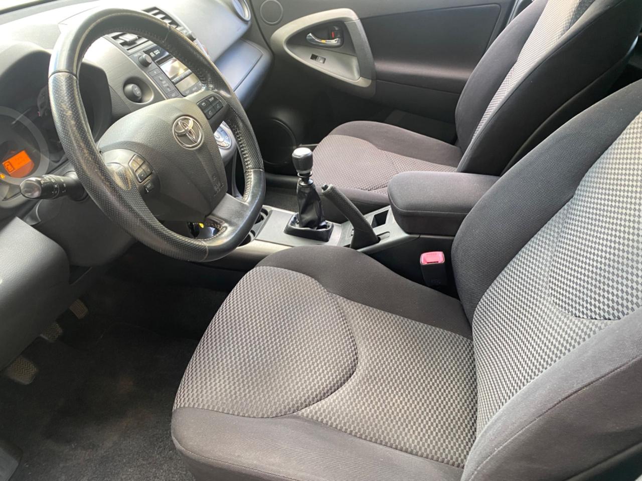 Toyota RAV 4 RAV4 2.2 D-Cat 177 CV Luxury