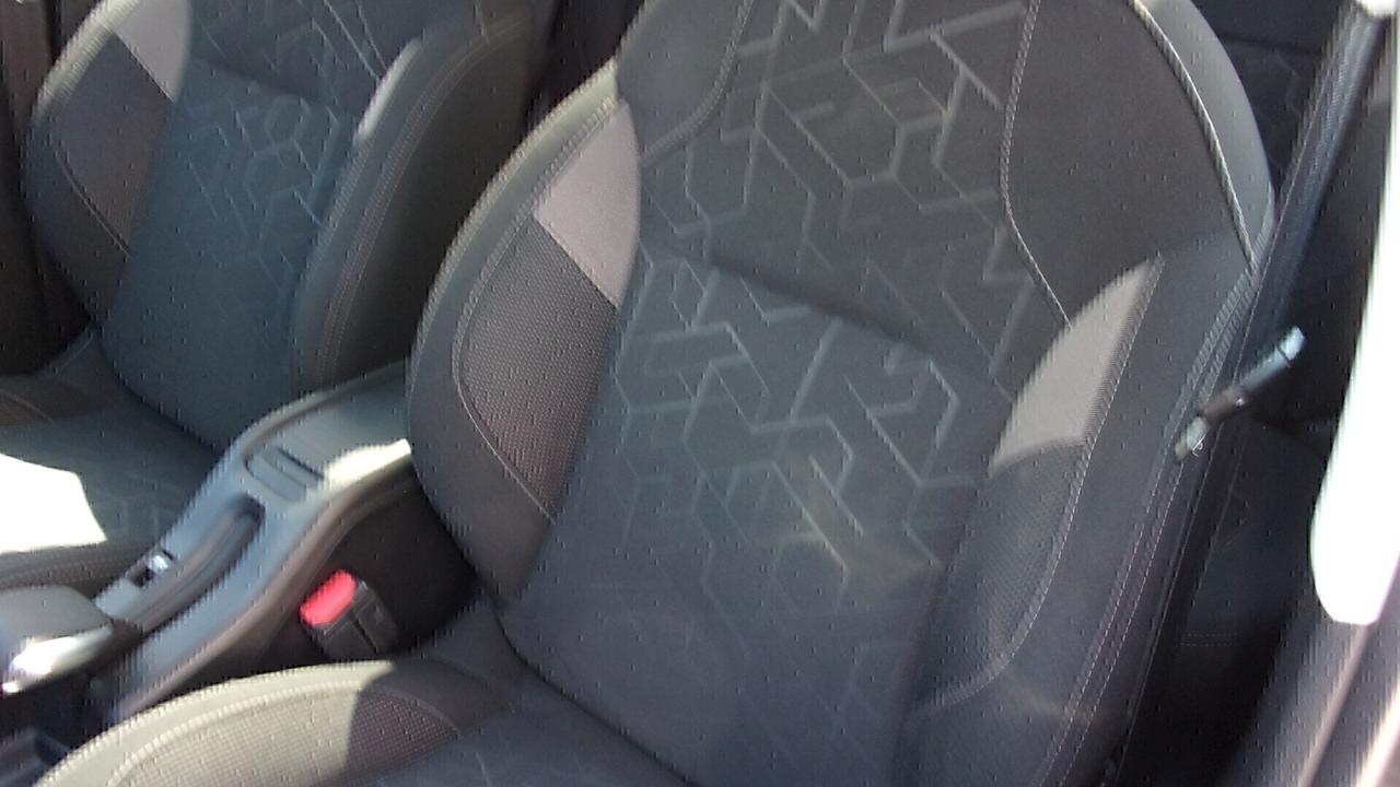 Peugeot 2008 1.6 e-HDi 92 CV Stop&Start Allure