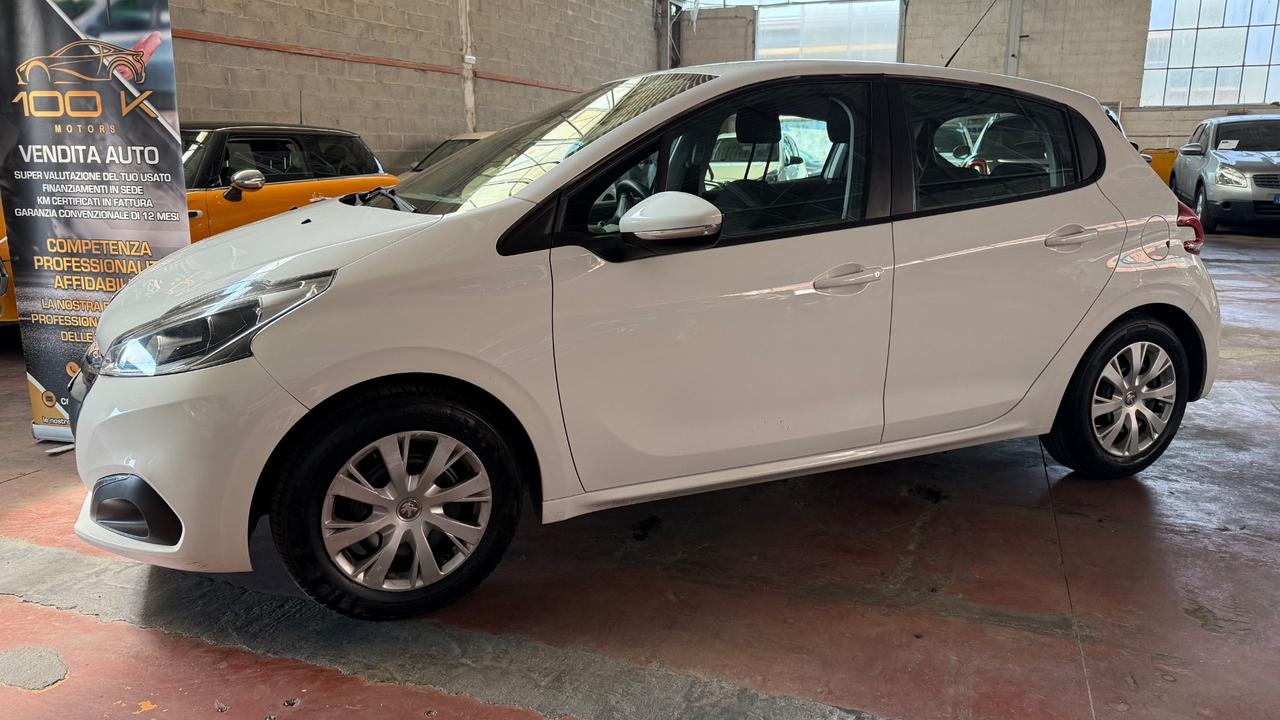 Peugeot 208 PureTech 82 5 porte Allure
