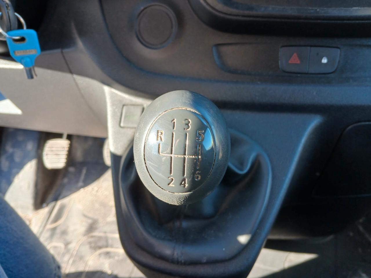 Renault TRAFIC 1.6 DCI 120 CV 2016 3 POSTI