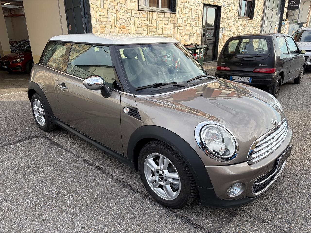 Mini 2.0 16V Cooper D Automatica