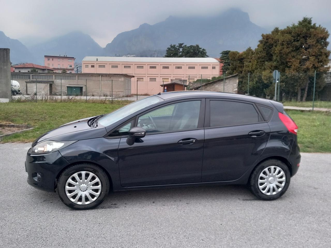 Ford Fiesta 1.4 96CV AUTOMATICA 5 porte