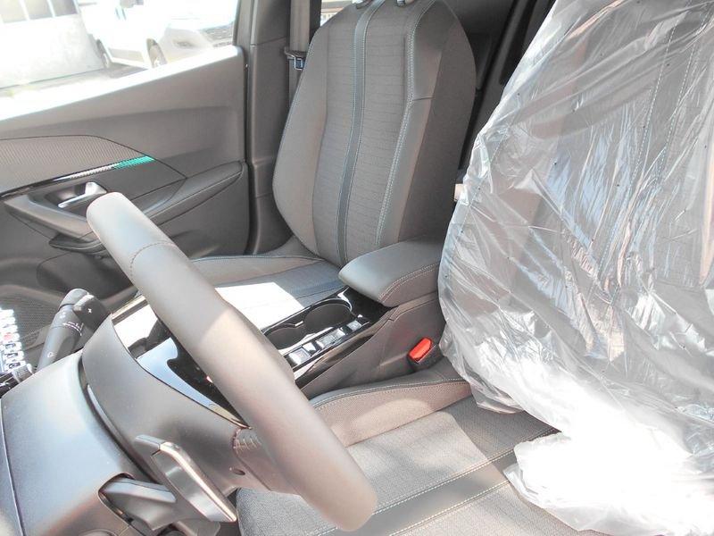 Peugeot 2008 Allure Pk 130 EAT8 Fin 9Perfet Sc38%