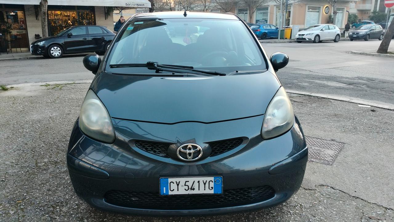 Toyota Aygo 1.0 12V VVT-i 3 porte Sol