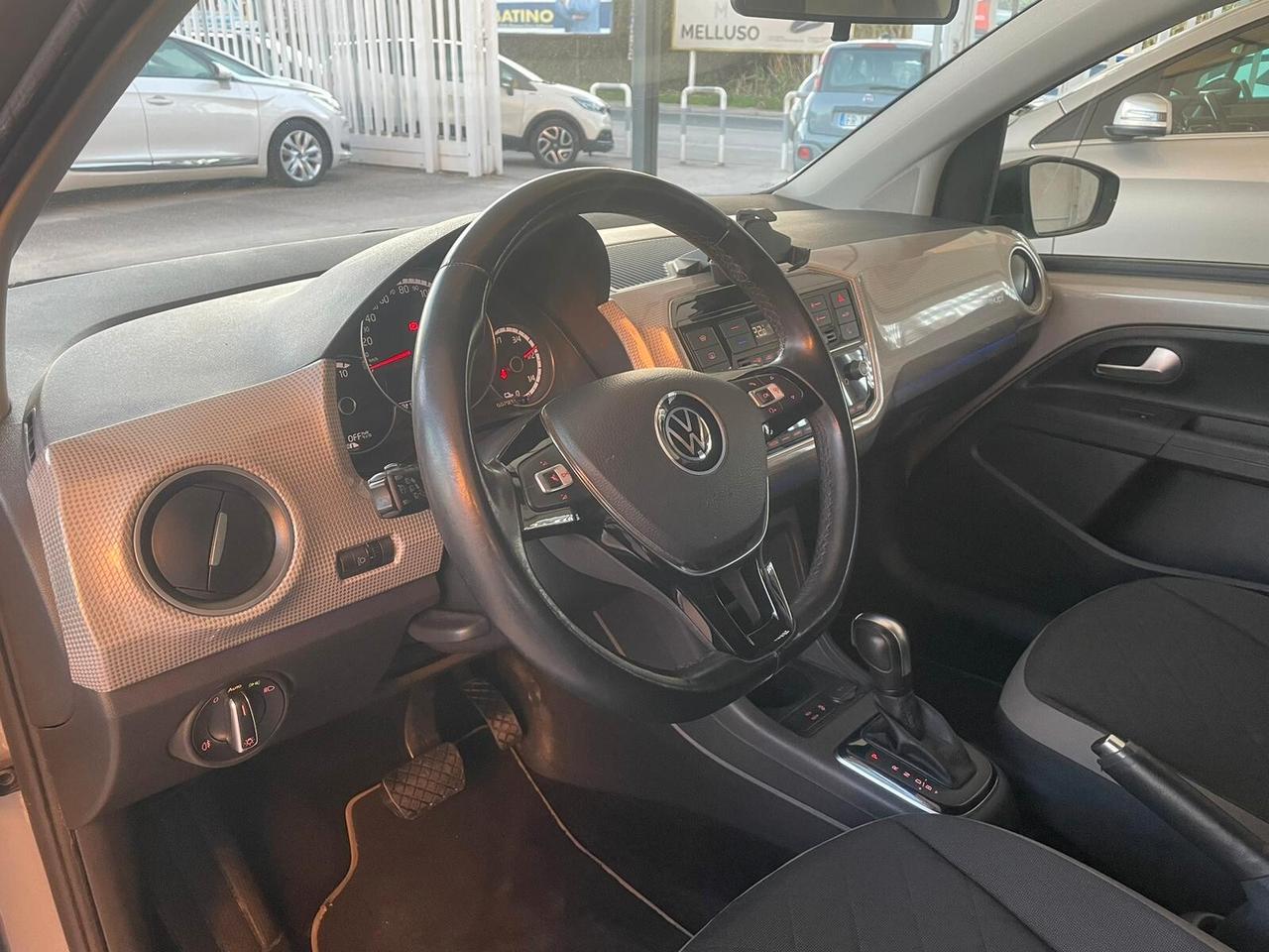 Volkswagen up! e-up! 82 CV