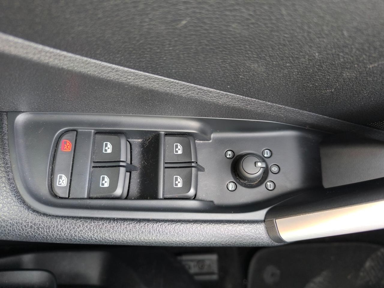 Audi Q2 30 TDI S tronic Identity Black