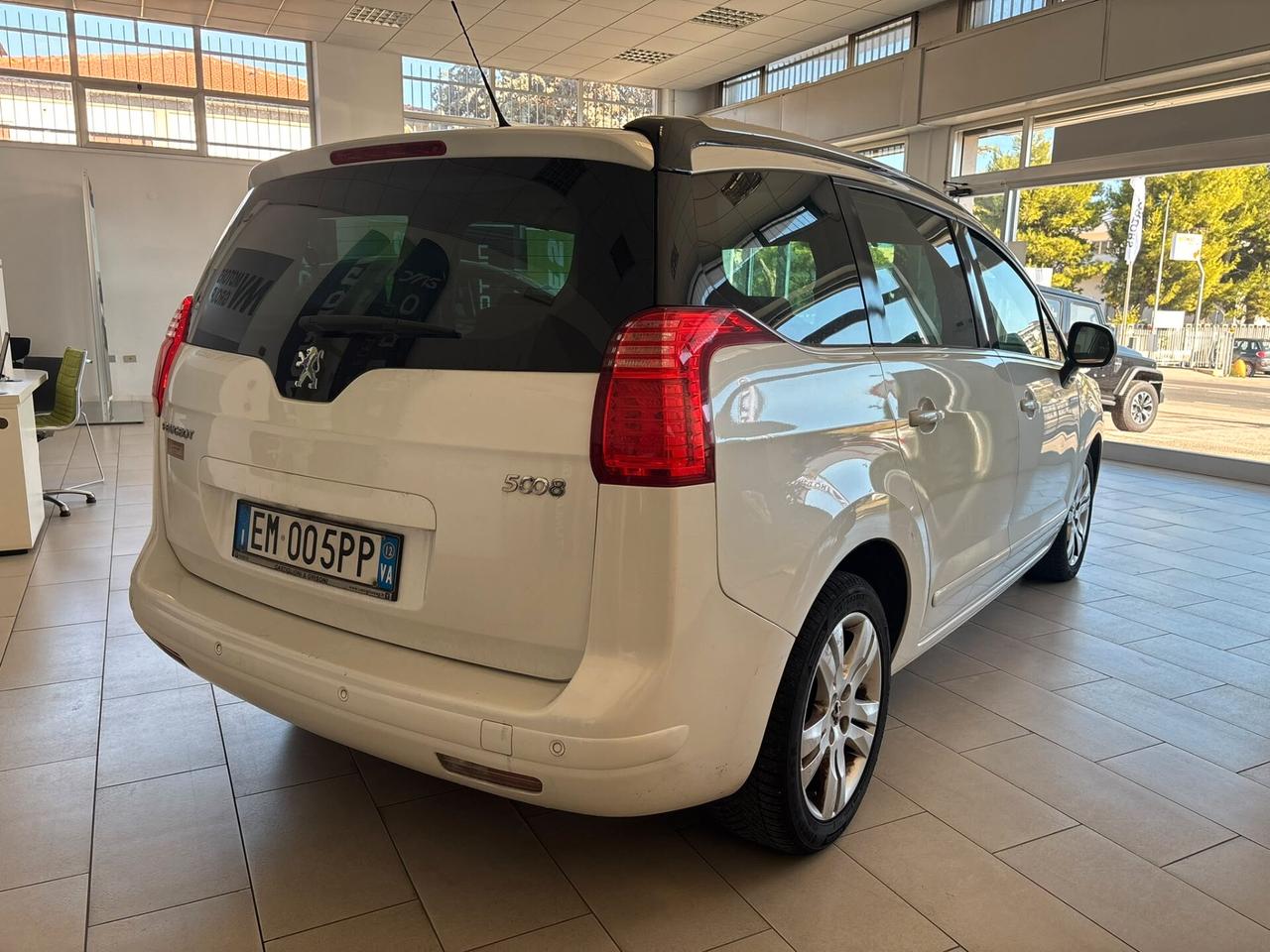 Peugeot 5008 1.6 HDi 112CV Allure