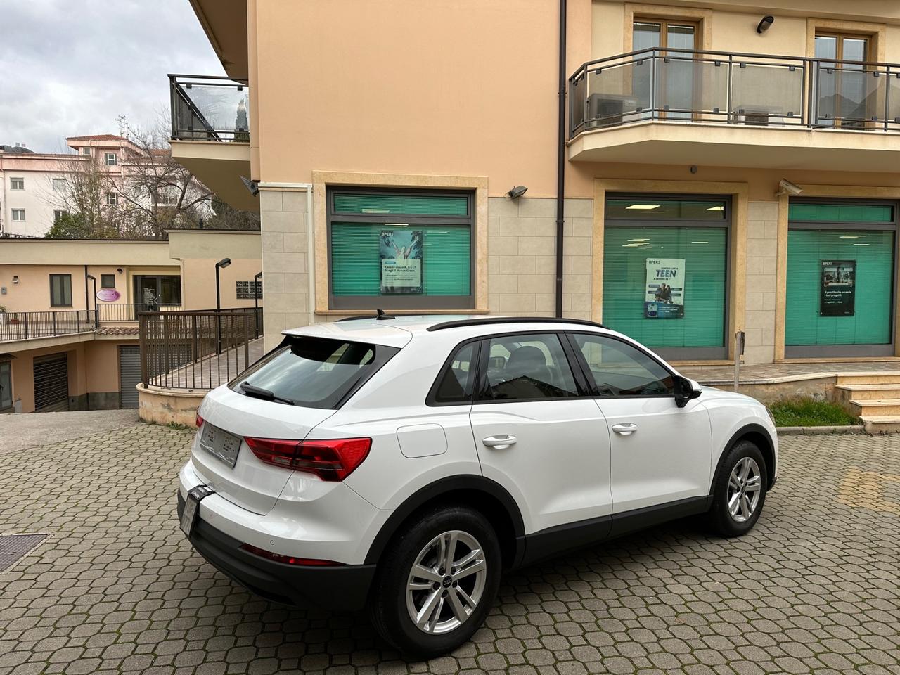 Audi Q3 35 TDI Business