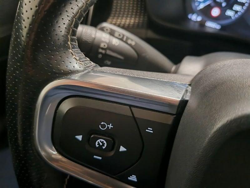 Volvo XC40 T3 Geartronic R-Design