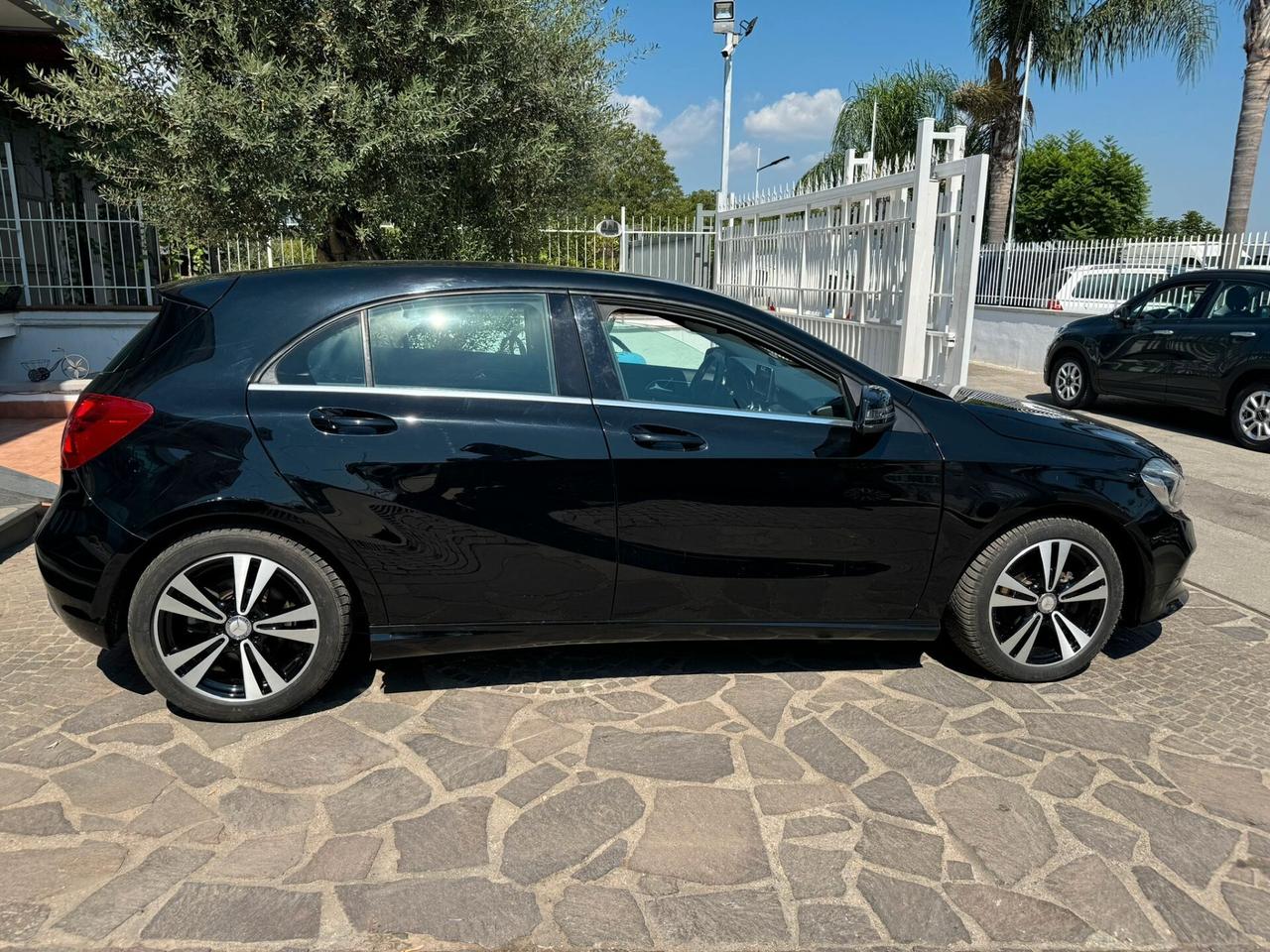 Mercedes-benz A 180 A 180 d Automatic Premium