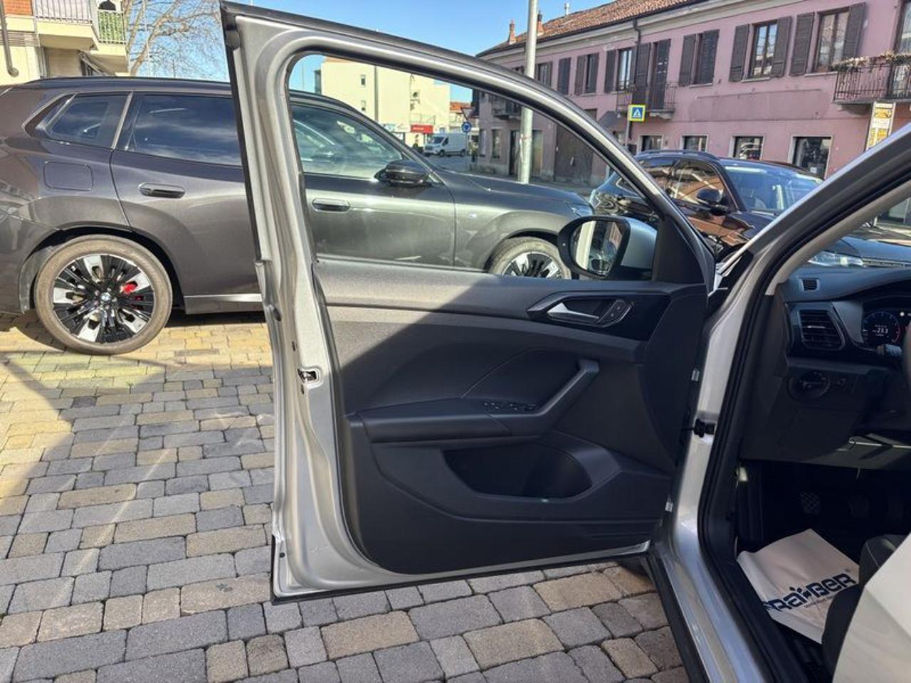 Volkswagen T-Cross 1.0 TSI 115 CV Life LED-APP CONNECT-17"