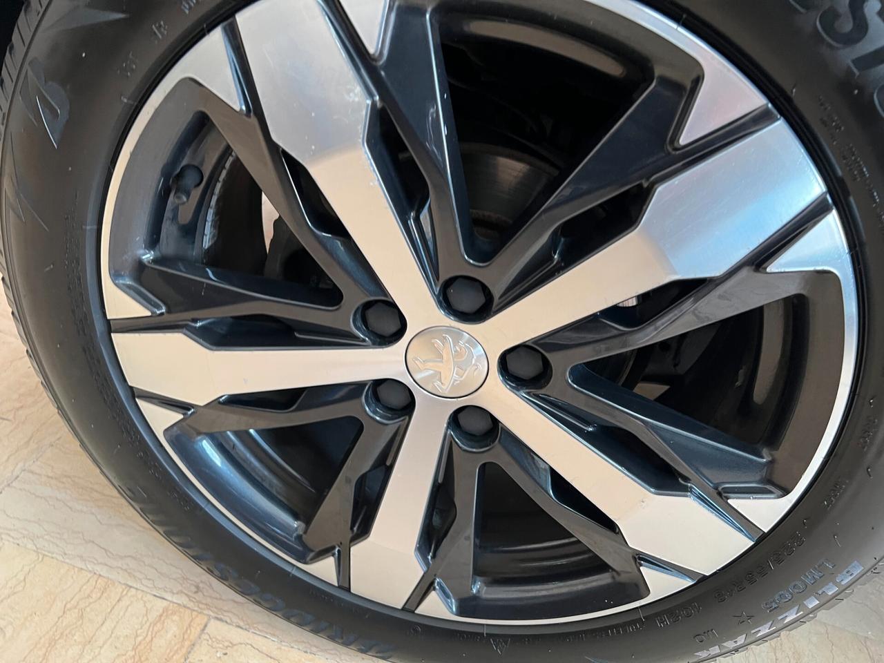 Peugeot 3008 BlueHDi 120 S&S EAT6 Allure