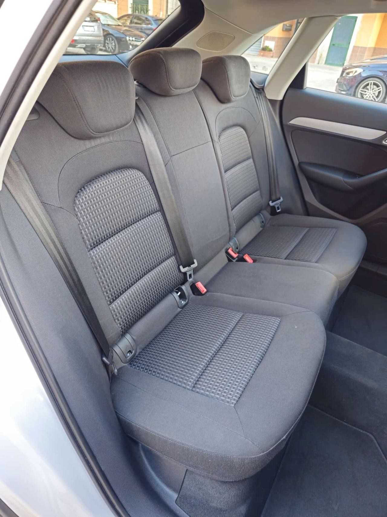 Audi Q3 2.0 TDI quattro S tronic Business