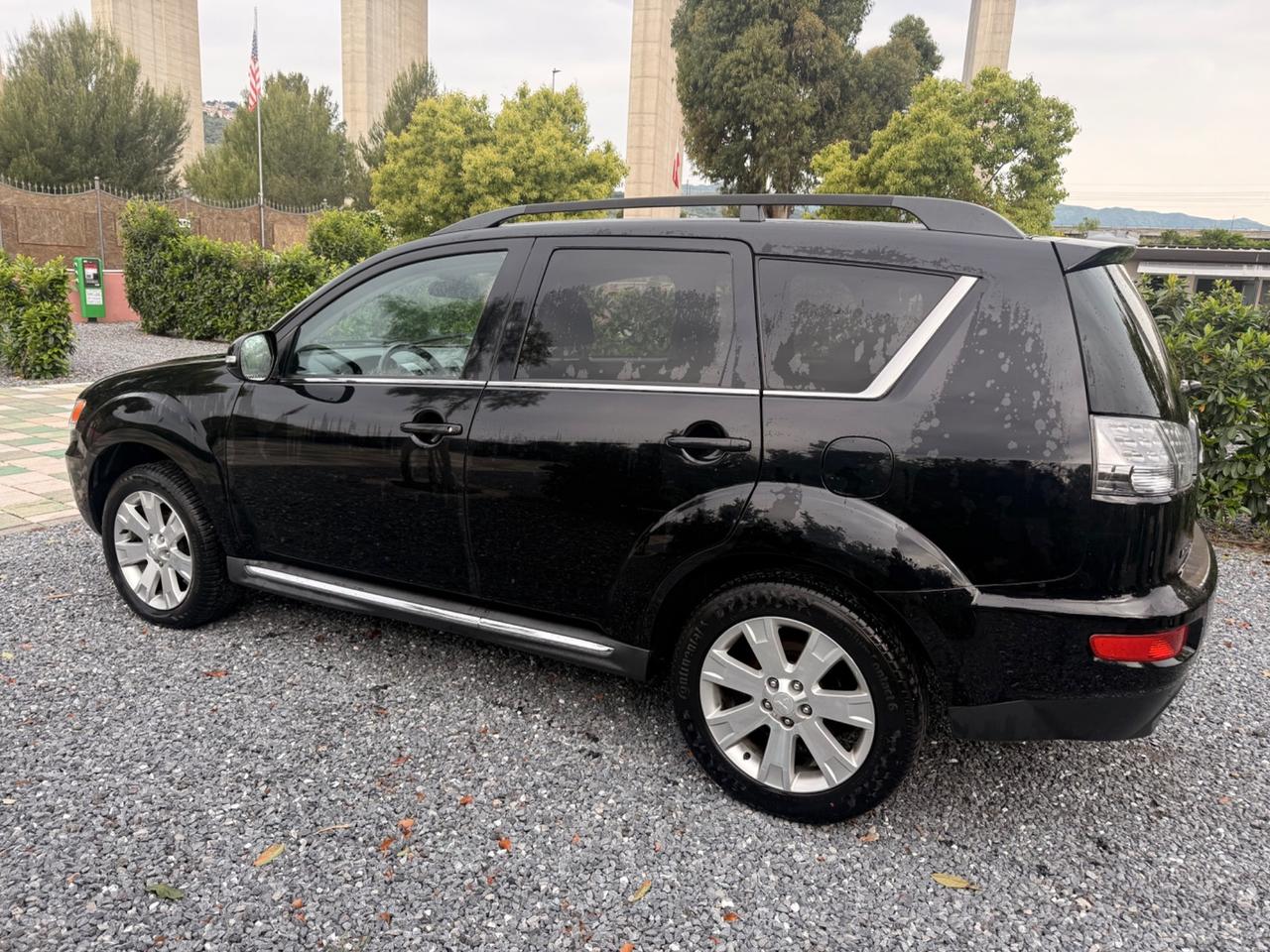 Mitsubishi Outlander 2.2 DI-D TC-SST Instyle DPF 7p