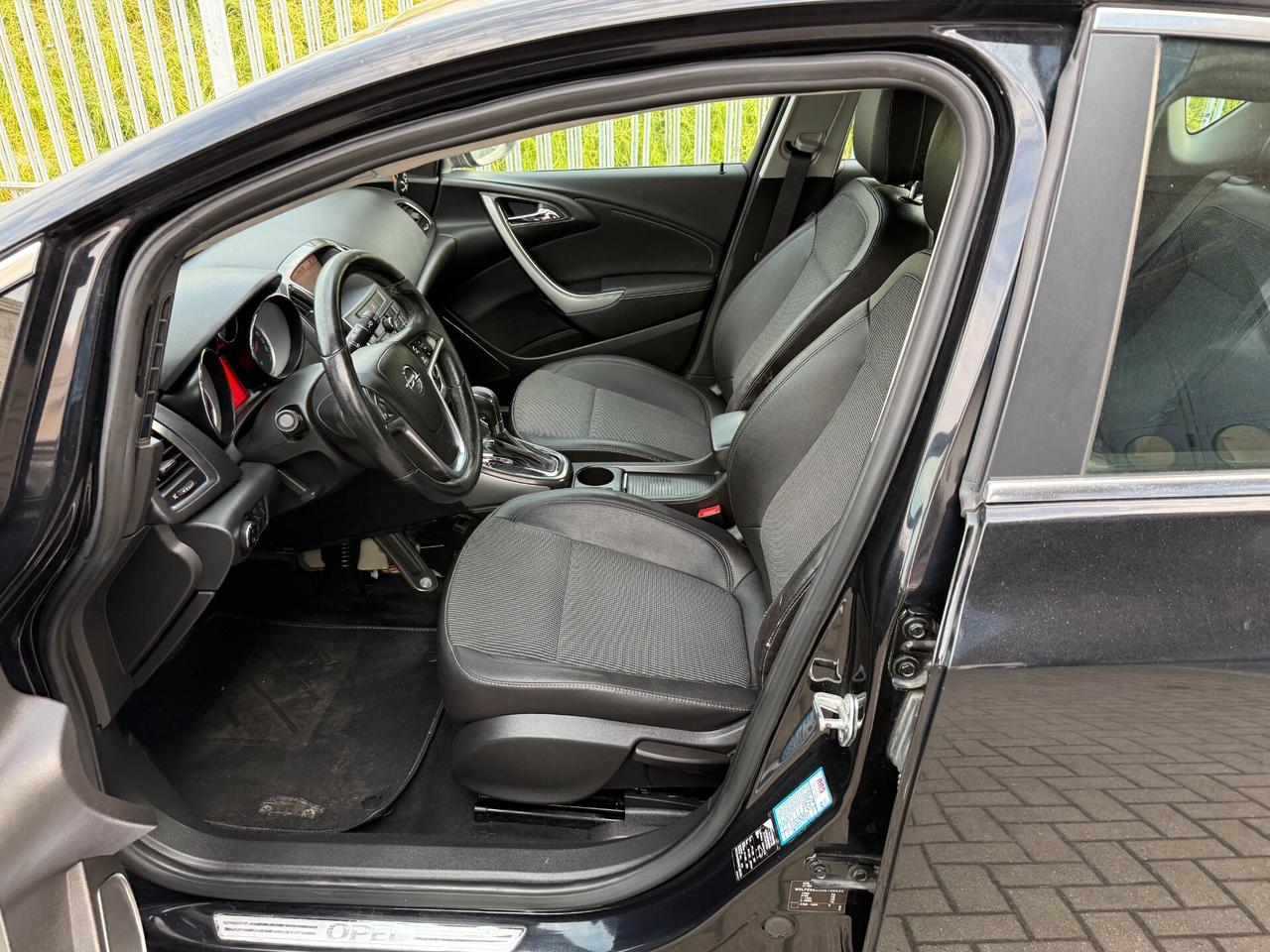 Opel Astra 1.6 115CV 5 porte Cosmo