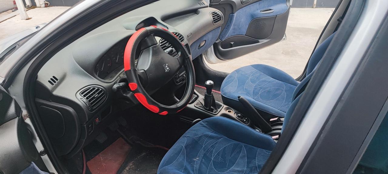 Peugeot 206 diesel compreso passaggio