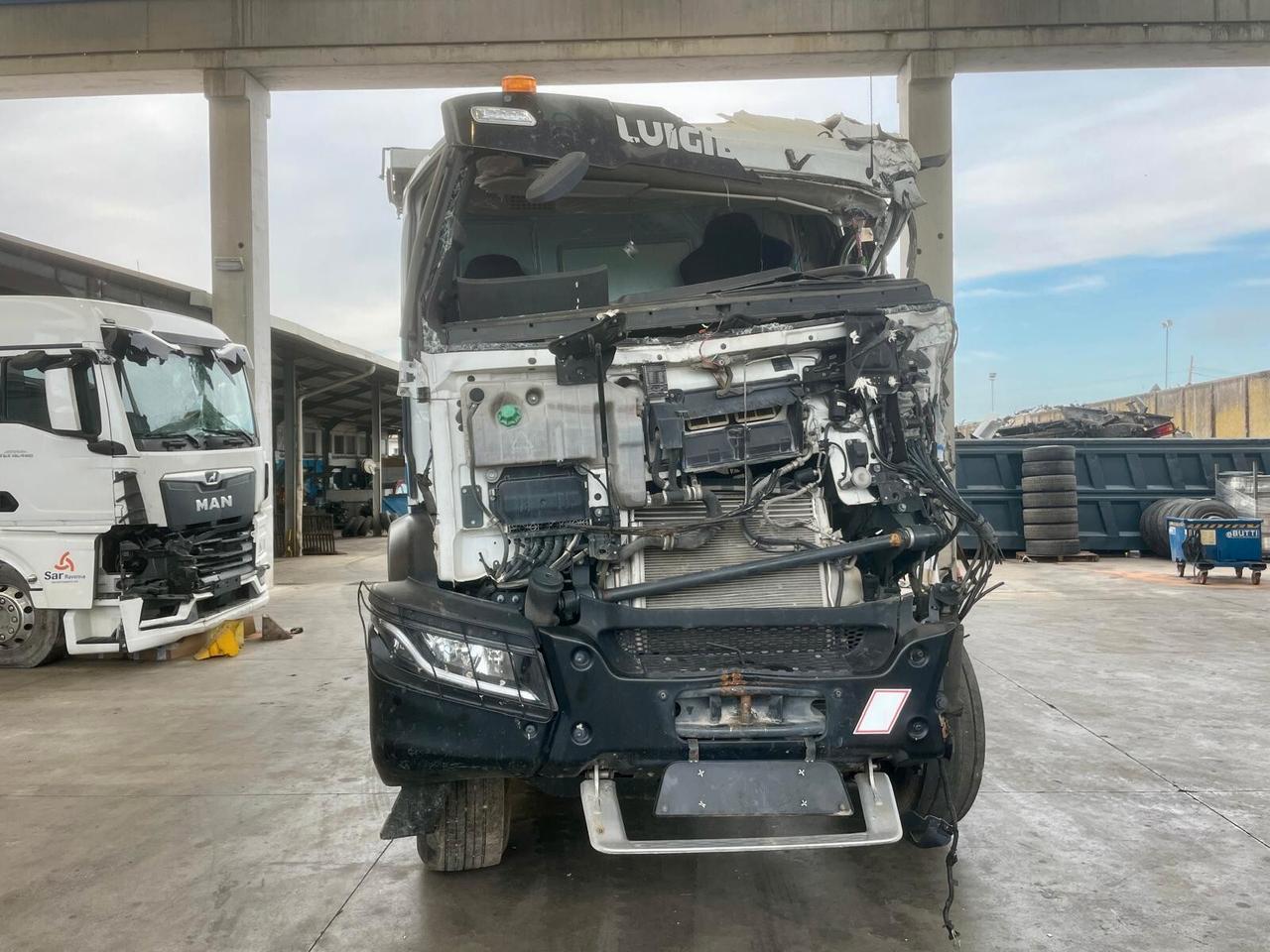 IVECO TRAKKER 8X4 T-WAY 510 - ***VEICOLO INCIDENTATO***
