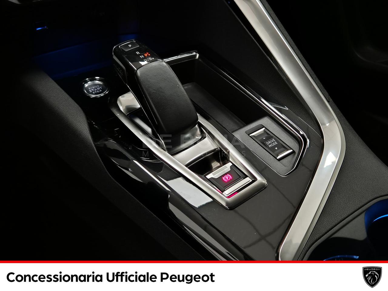 Peugeot 3008 1.6 hybrid phev allure 225cv e-eat8