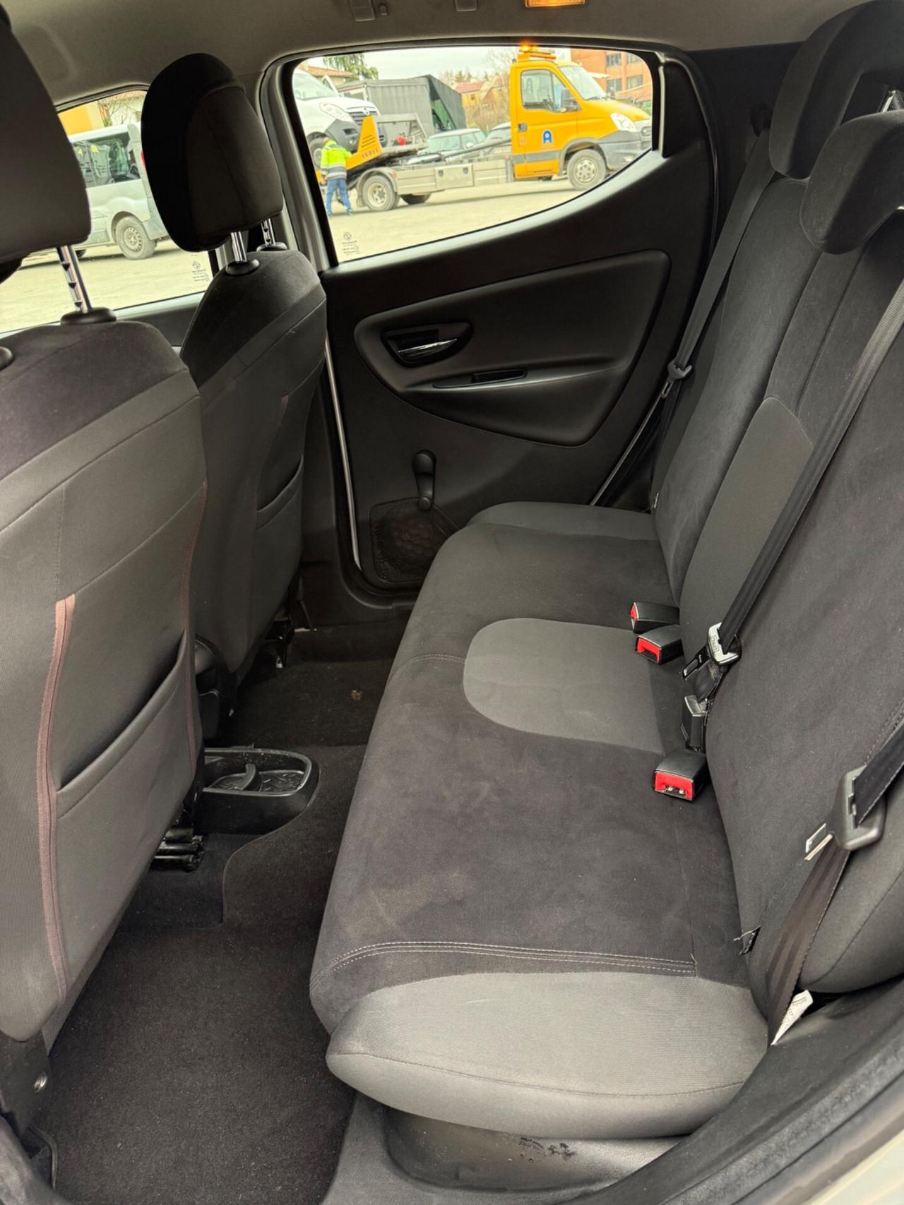 Lancia Ypsilon 1.2 69 CV 5 porte GPL Ecochic Gold