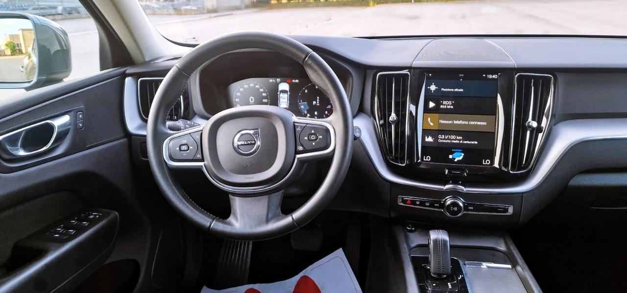 Volvo XC 60 XC60 B4 (d) AWD Geartronic Momentum Pro