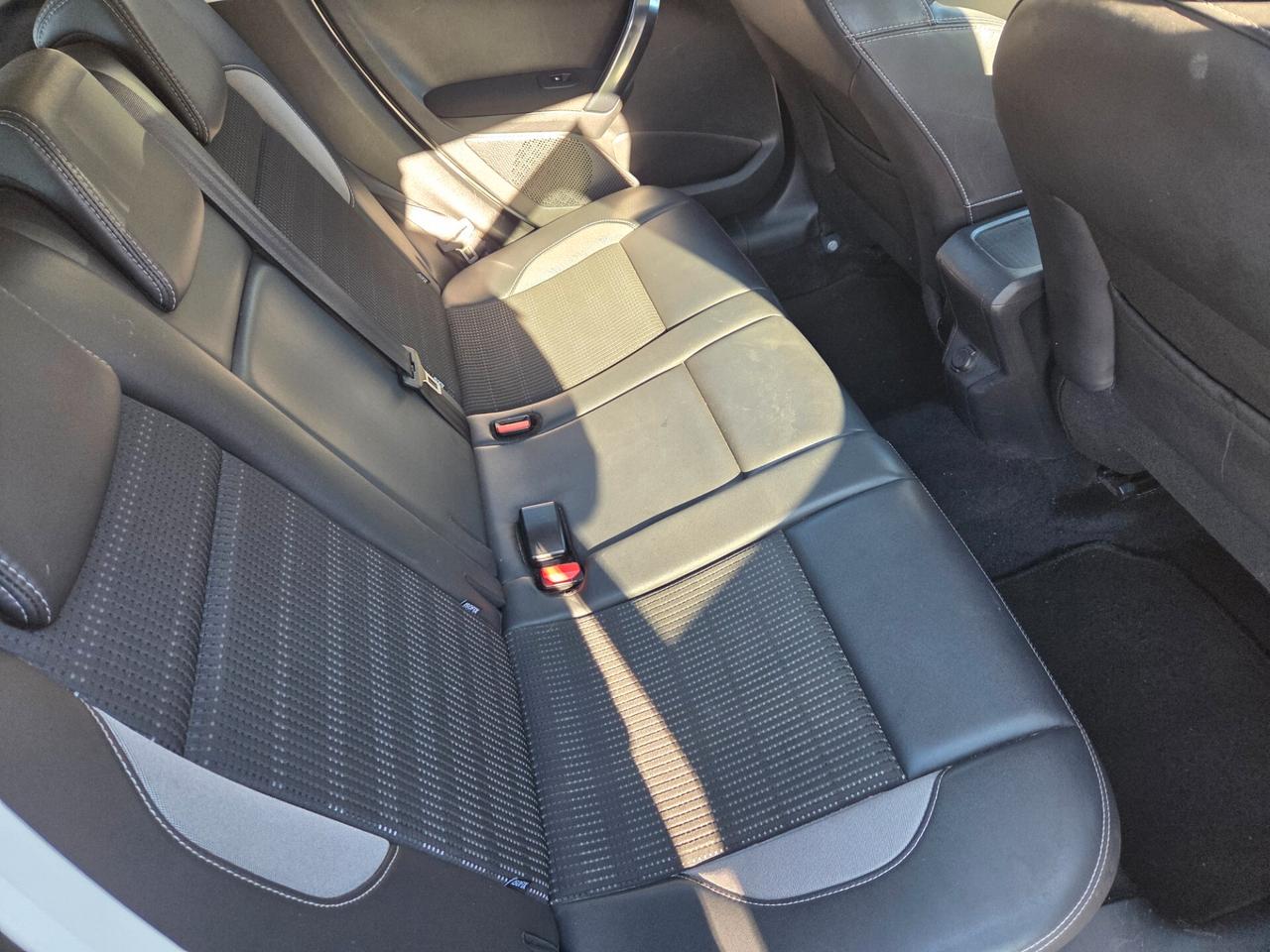 Peugeot 2008 1.6 e-HDi 92 CV Stop&Start Allure