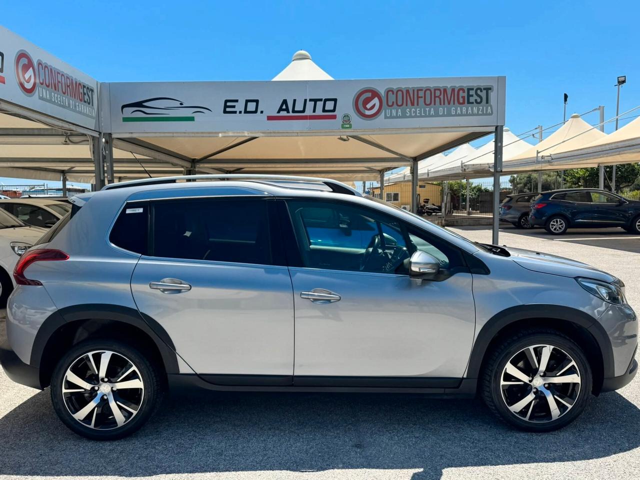 PEUGEOT 2008 EAT6 1.6DIESEL 120CV FULL OPTIONAL PARI AL NUOVO