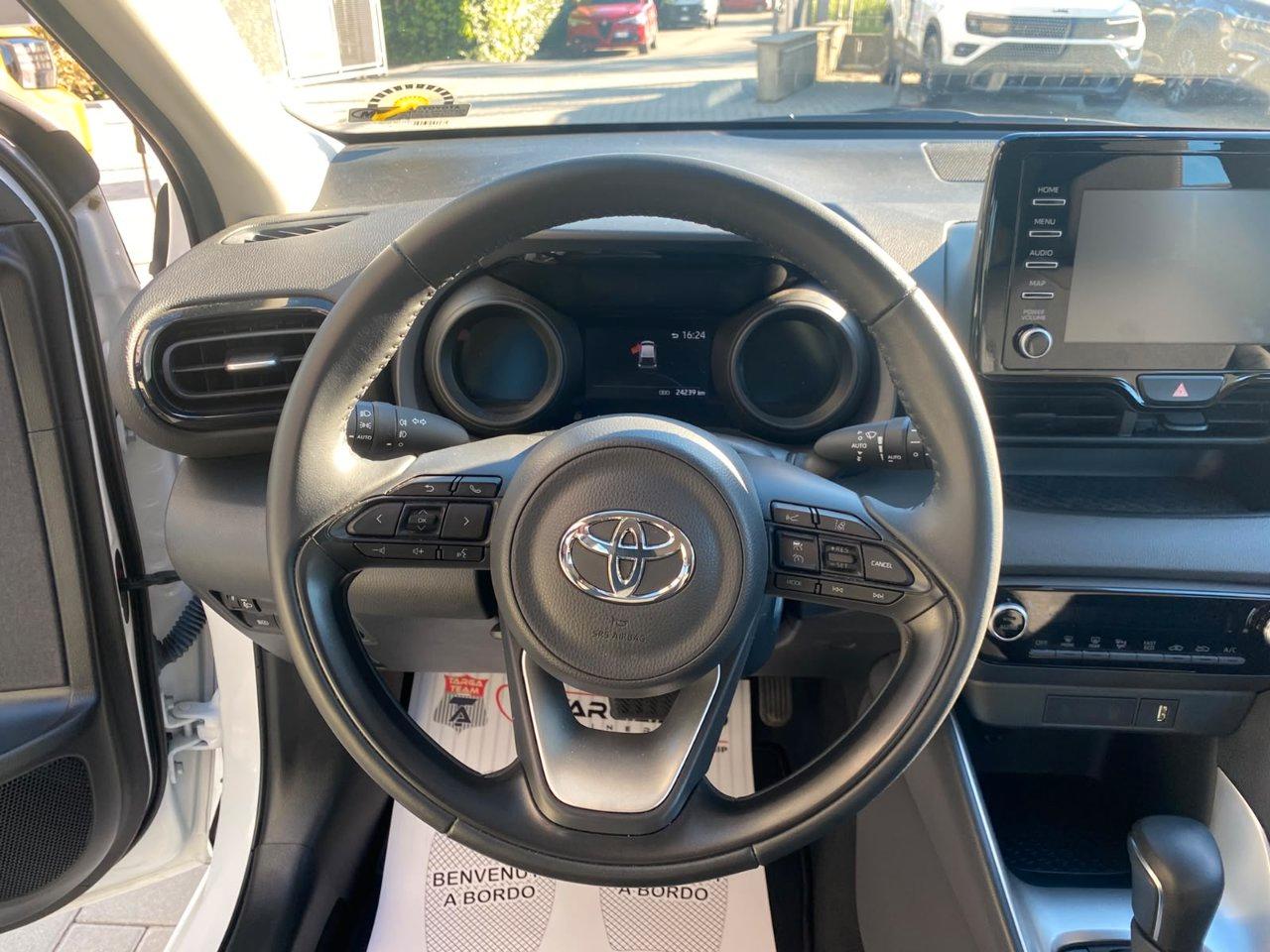 Toyota Yaris 1.5h Lounge