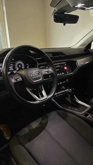 Audi Q3 35 2.0 tdi Business Advanced s-tronic