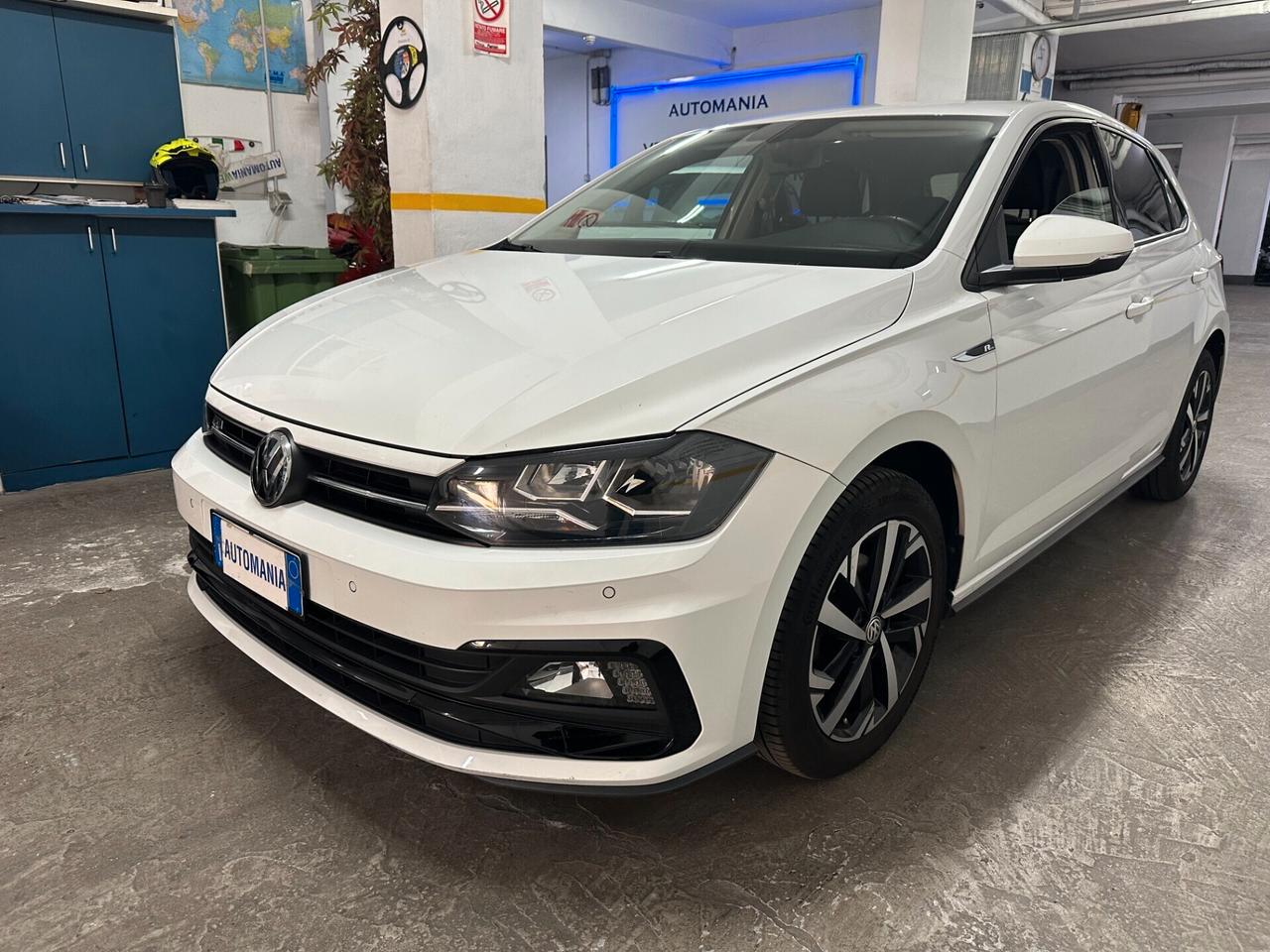Volkswagen Polo R-LINE Business 1.6 TDI 95 CV 5p. Highline BlueMotion Tech.
