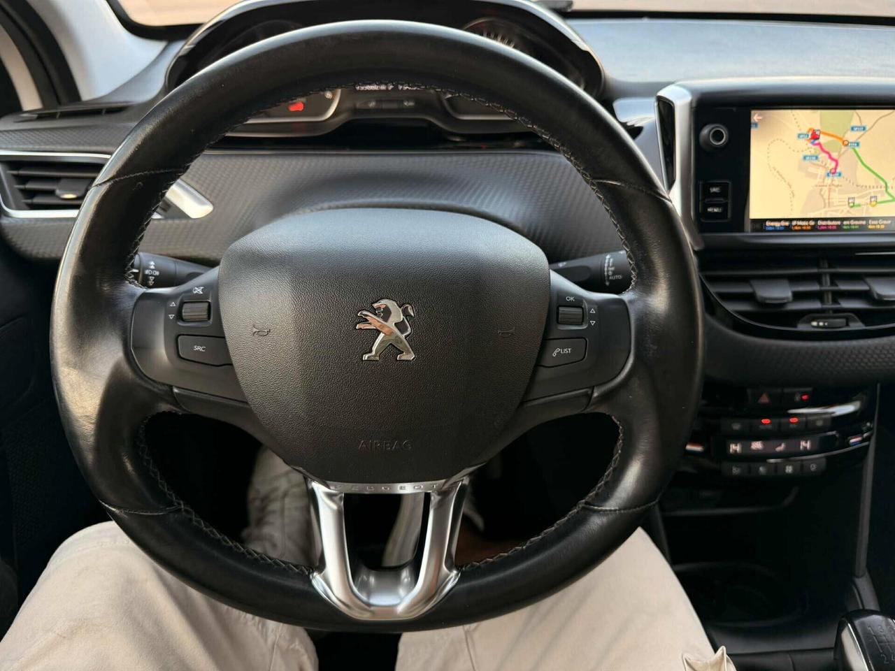 Peugeot 208 1.5 HDi 102 CV Stop&Start 5 porte Allure/OK NEOPATENTATI