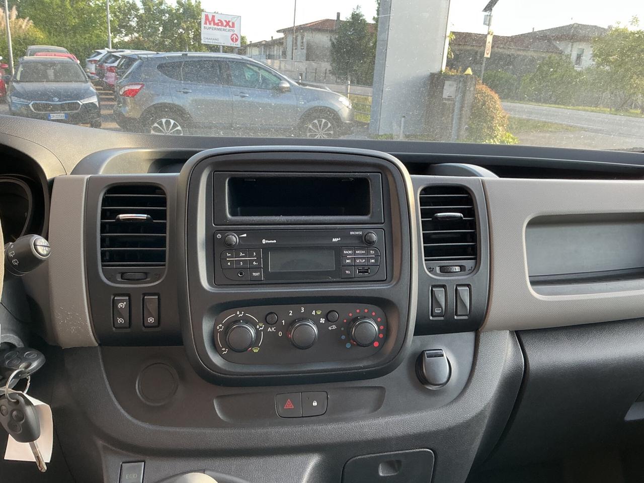 Renault Trafic T29 1.6 Diesel Neopatentati 3 posti