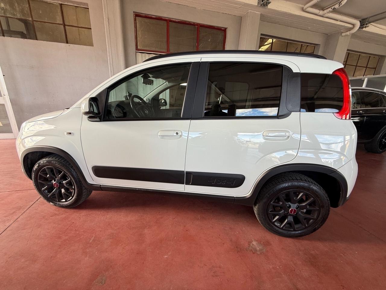 Solo da QUALITYCARS PESCARA INTROVABILE Fiat Panda 1.3 MJT 95 CV S&S 4x4