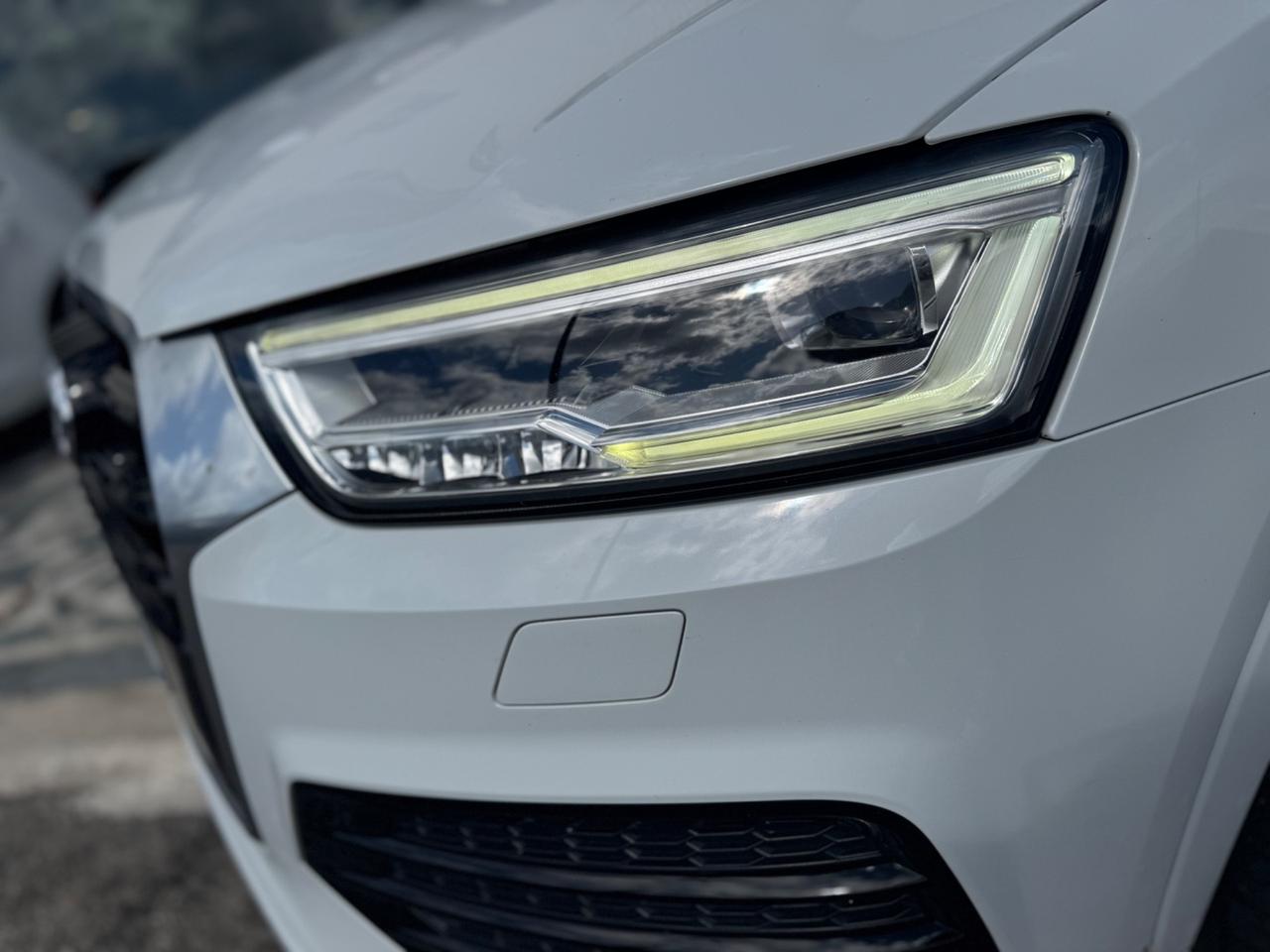 Audi Q3 2.0 TDI 150 CV S-Line