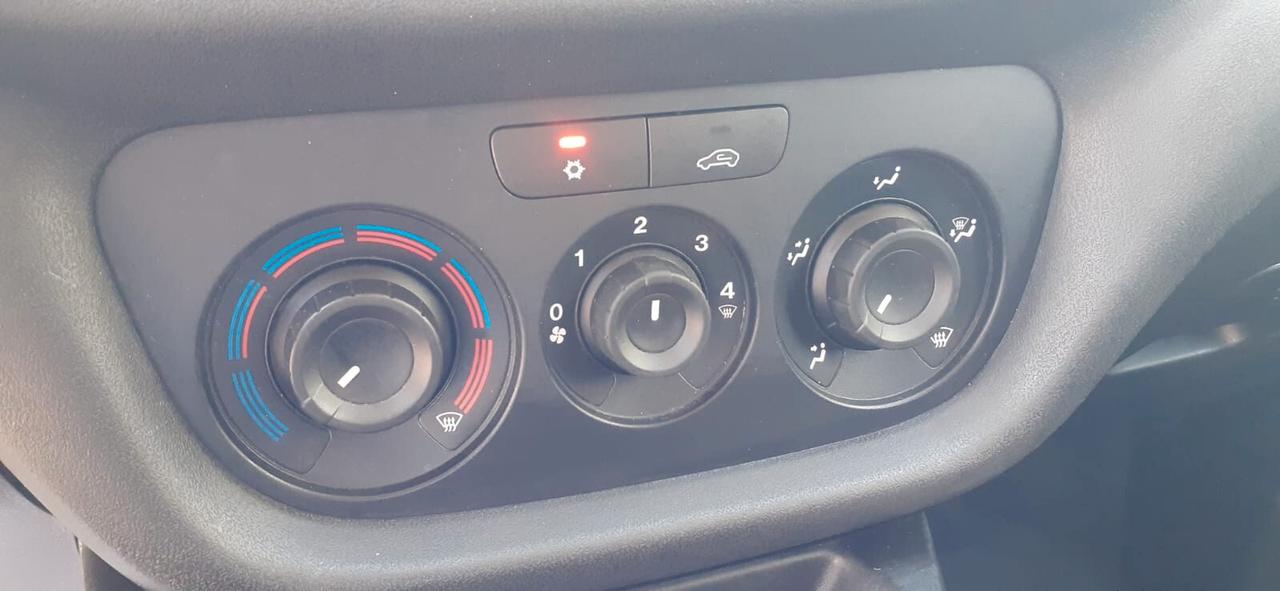 Fiat doblò 2019 - 1.6 mjt Lb automobili