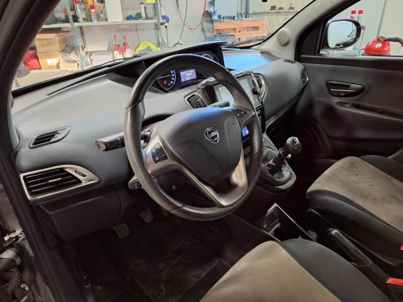 Lancia Ypsilon 5 Porte 1.0 FireFly Hybrid Gold