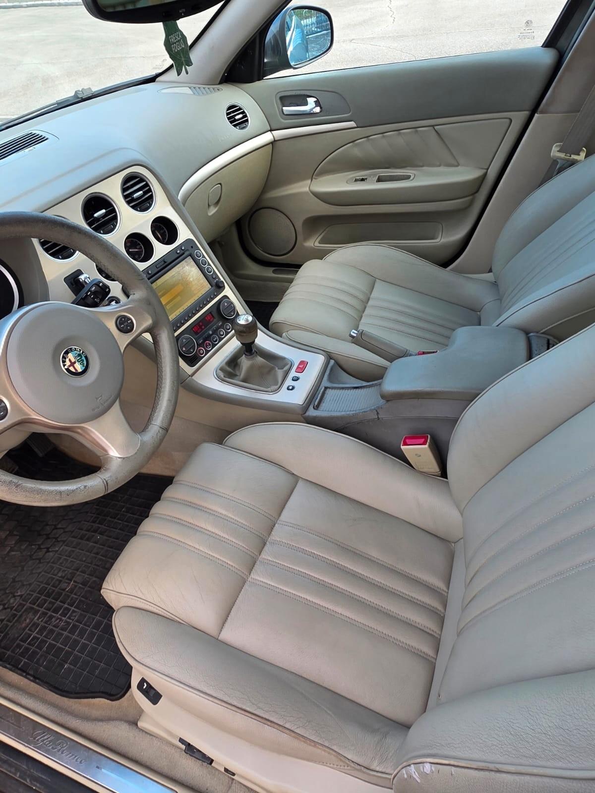 Alfa Romeo 159 2.2 JTS 16V Distinctive