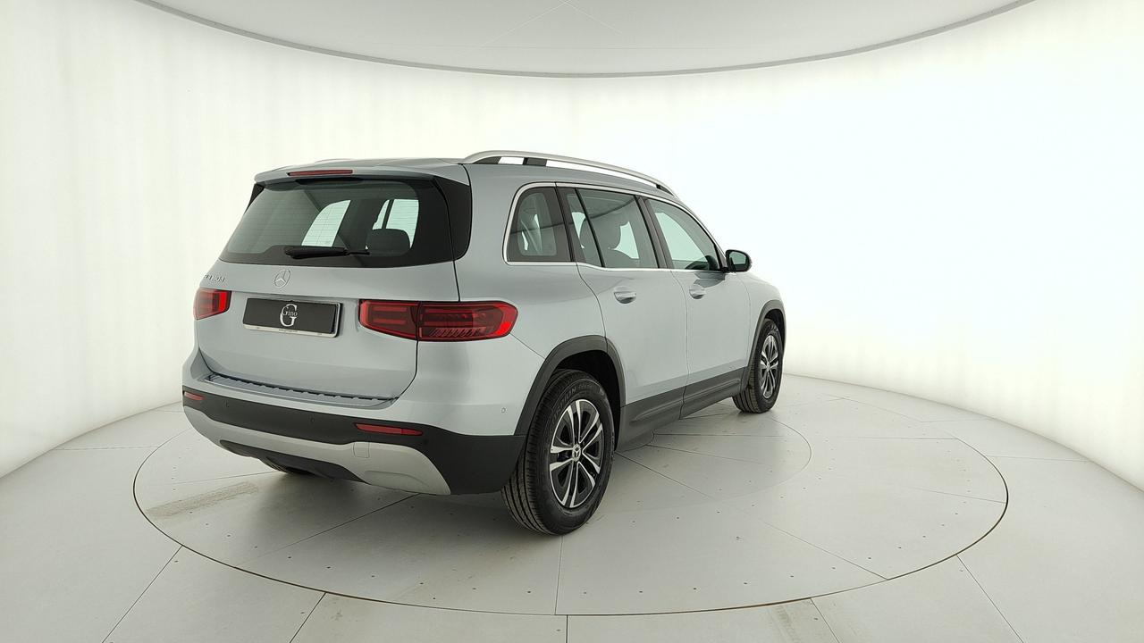 Mercedes-Benz GLB 180 d Advanced auto