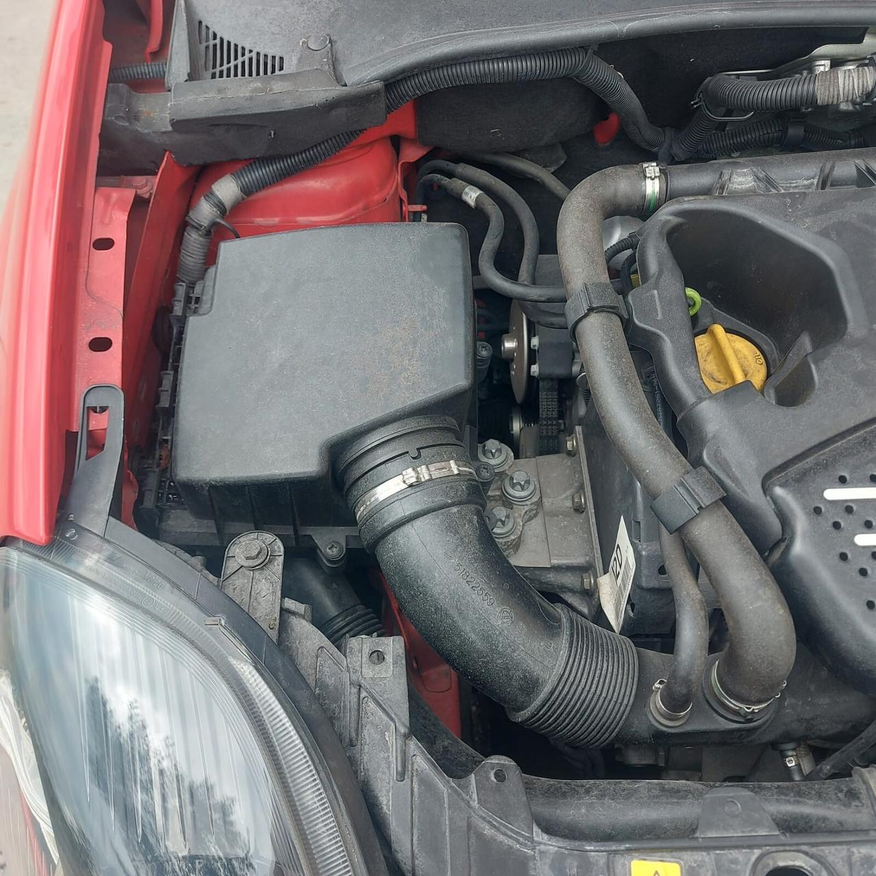 FIAT PUNTO ABARTH.