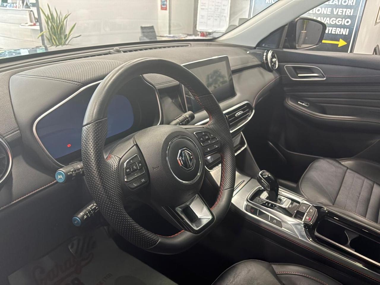 Mg HS 1.5 t Luxury auto