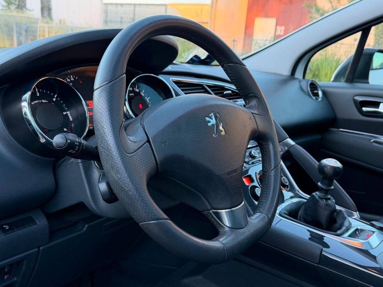 Peugeot 3008 1.6 HDi 115CV Business