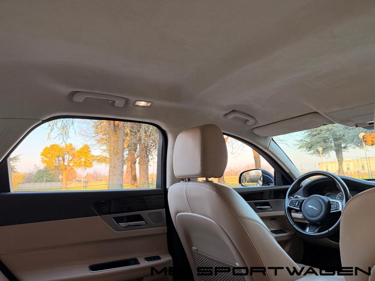 Jaguar XF Sportbrake 2.0 D 180 CV AWD Prestige - PERMUTE