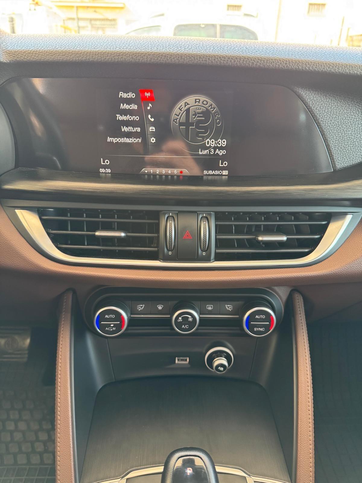 Alfa Romeo Stelvio 2.2 Turbodiesel AT8 RWD Business