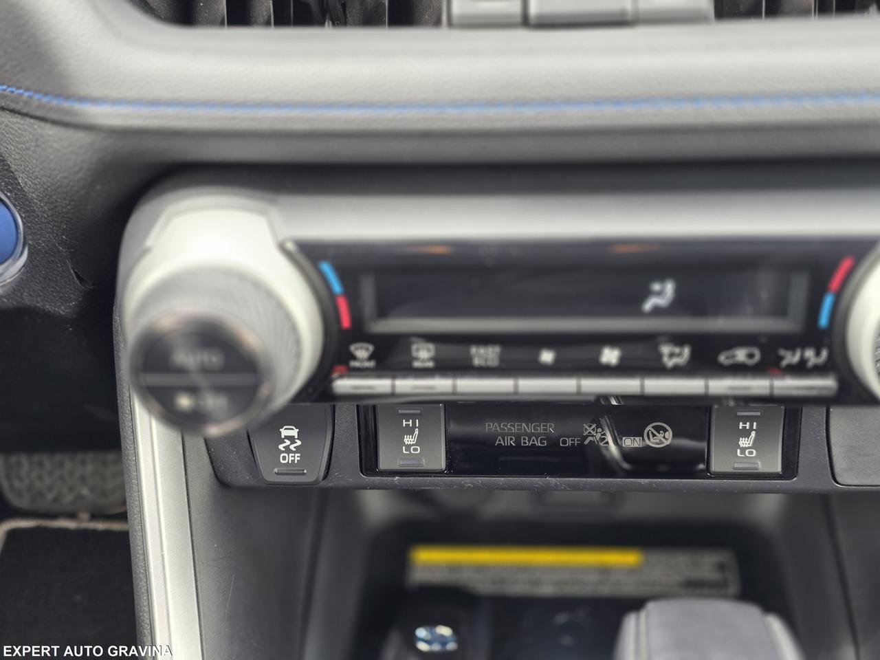 TOYOTA RAV4 STYLE HYBRID