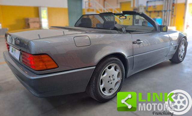 MERCEDES-BENZ SL 300 SL-24