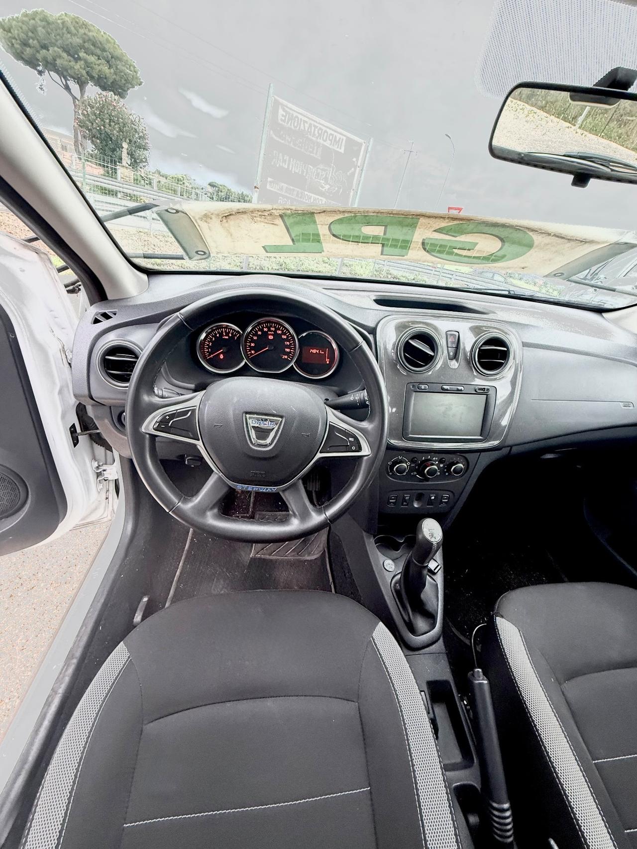 Dacia Sandero Stepway 1.0 TCe 100 CV ECO-G Comfort