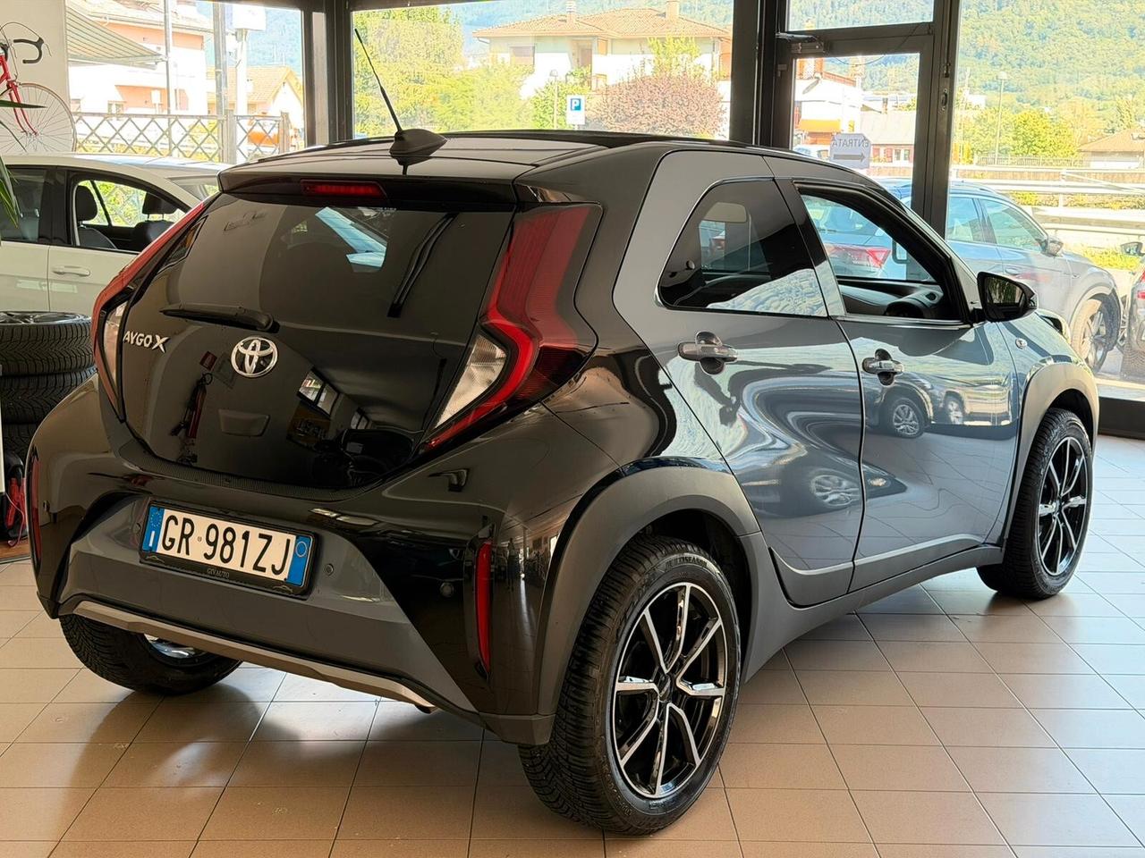 Toyota Aygo X Air X 1.0 Lounge Air 72cv s-cvt *tetto apribile