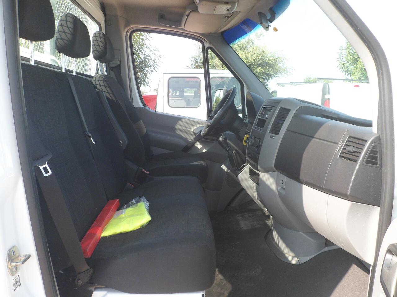 Mercedes-benz Sprinter cassone fisso con pedana
